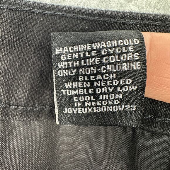 Vanilla Star Crochet Denim Shorts Women’s 28 Black Boho Festival Style V33095-3 - Picture 8 of 8